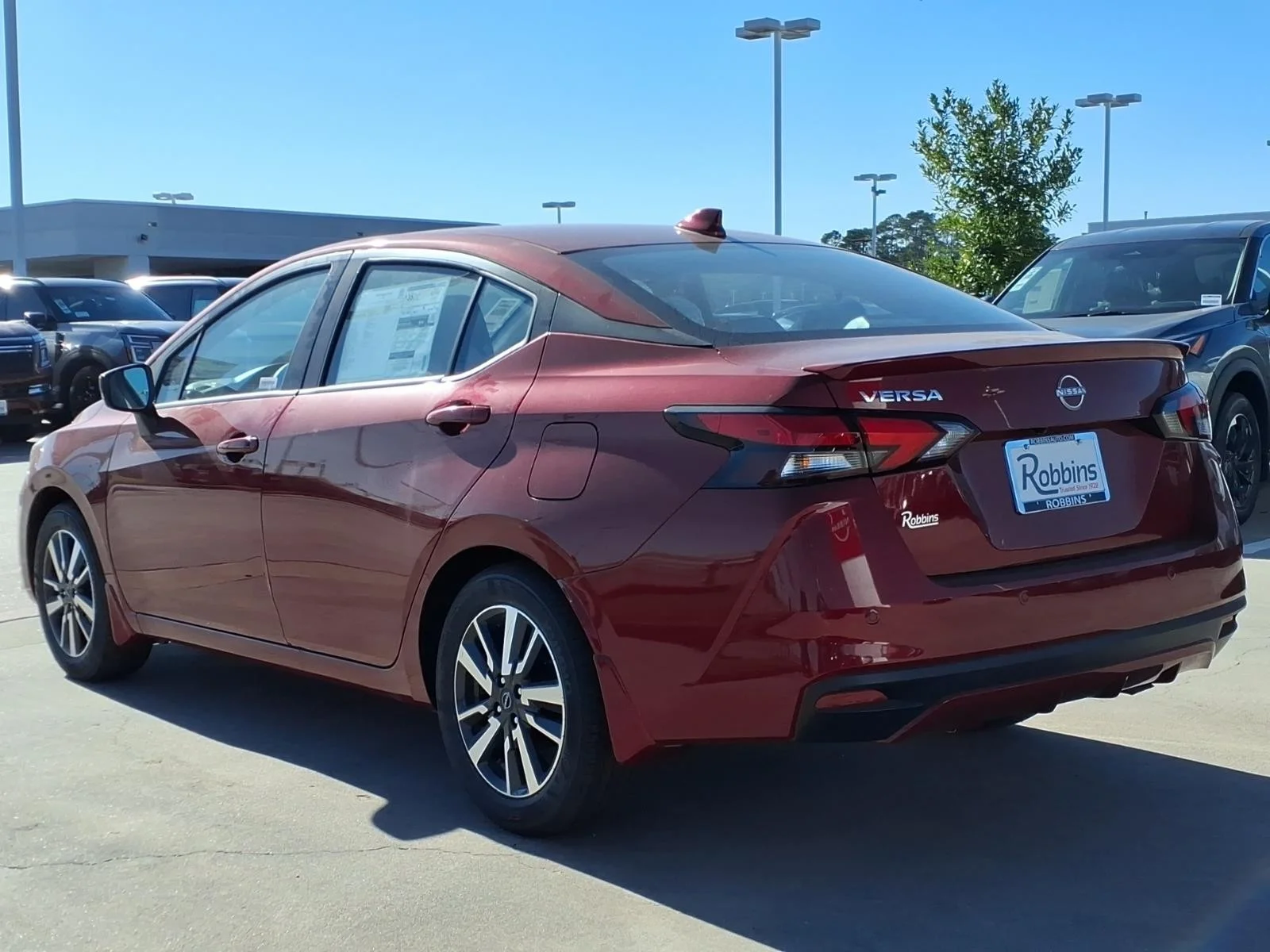 2025 Nissan Versa SV - 6