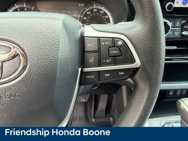 Used 2023 Blue Toyota L image 21