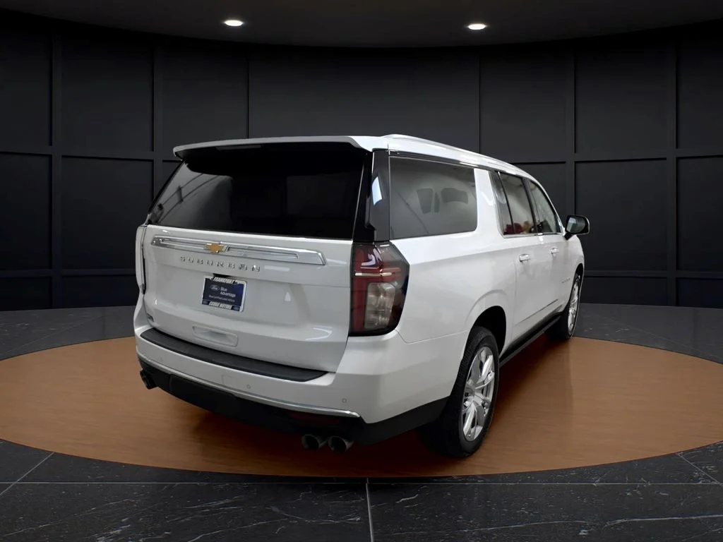 Certified Used 2022 Iridescent Pearl Tricoat Chevrolet High Country image 6
