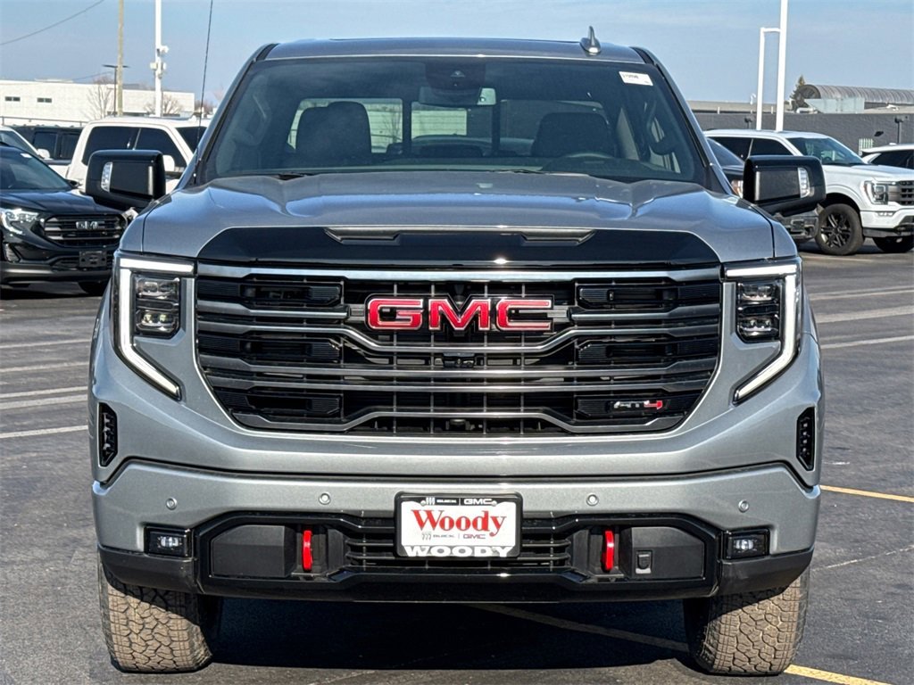 2026 GMC SIERRA - Image 2