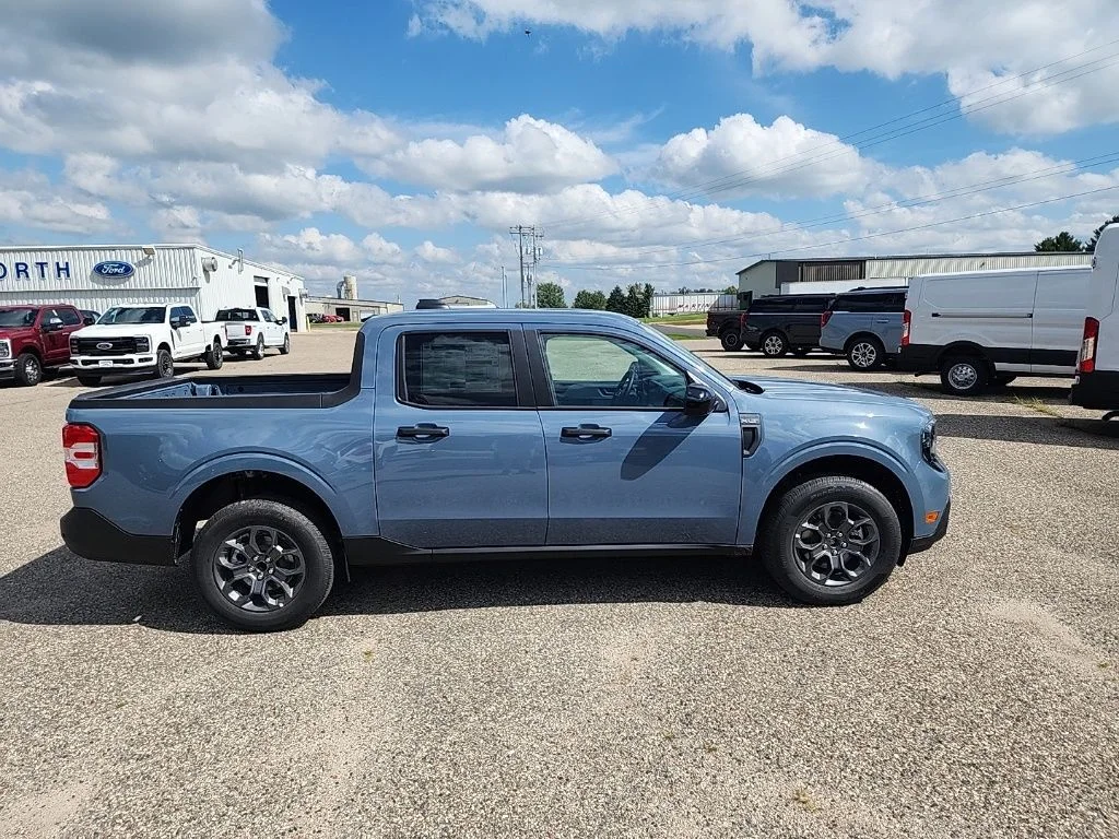 2025 Ford Maverick XLT - Photo 10