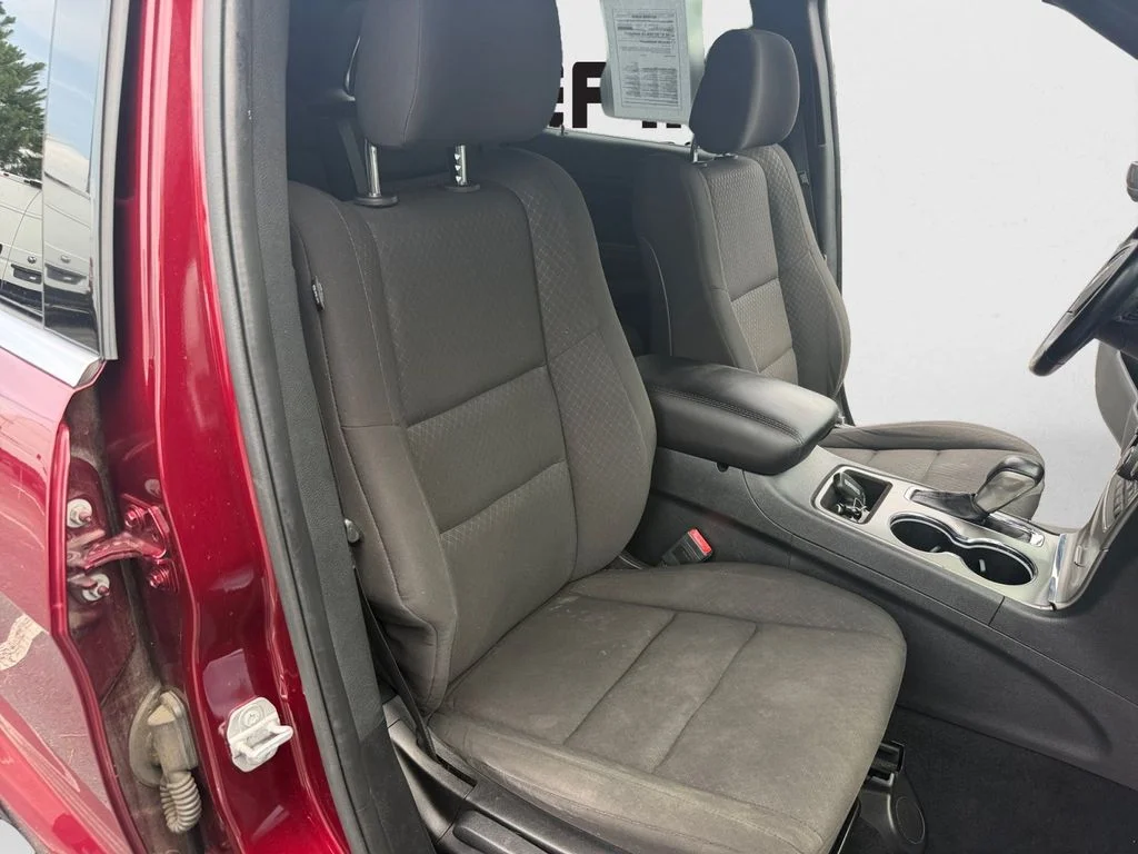 Used 2021 Red Jeep Laredo E image 24