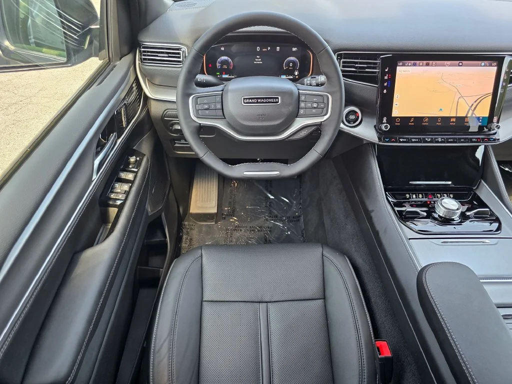 New 2026 Gray Jeep Upland image 30