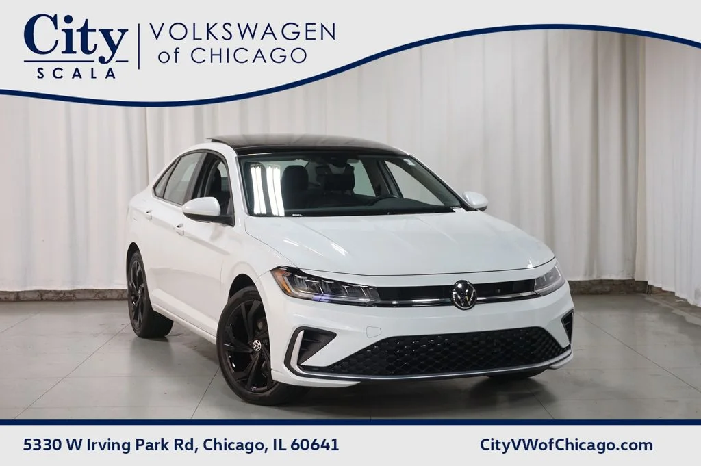 Certified Used 2025 Pure White Volkswagen 1.5T SE image 1