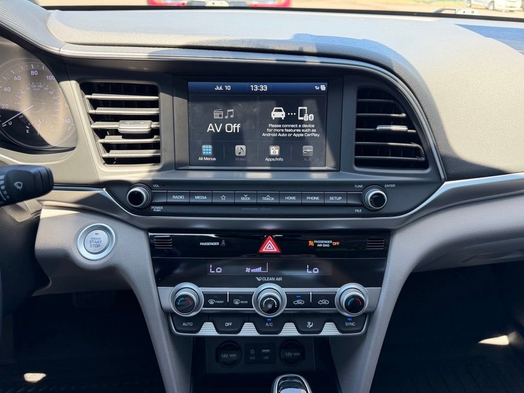 Used 2020 Fluid Metal Hyundai Value Edition image 20