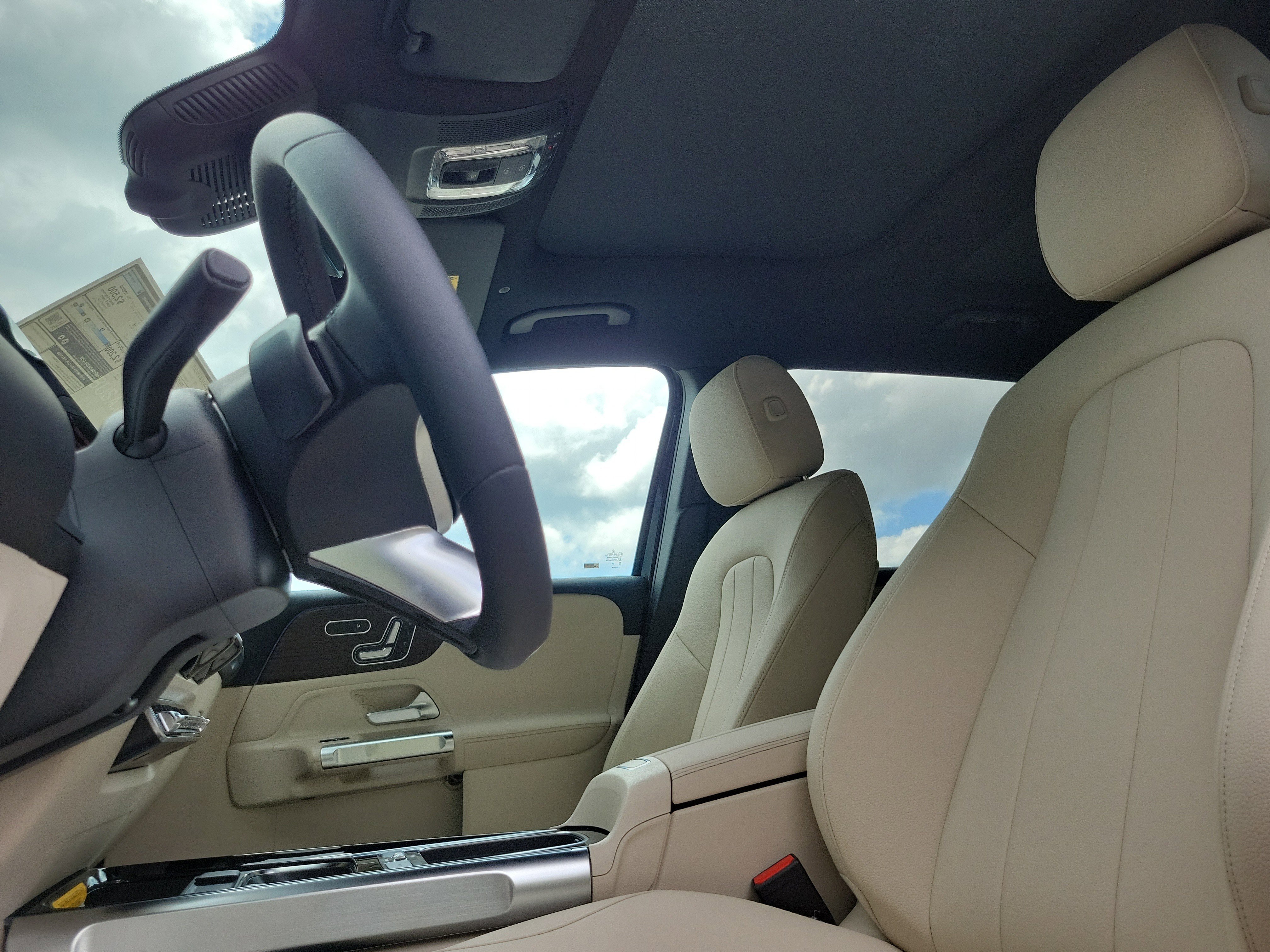 New 2026 Night Black Mercedes-Benz GLB 250 image 54