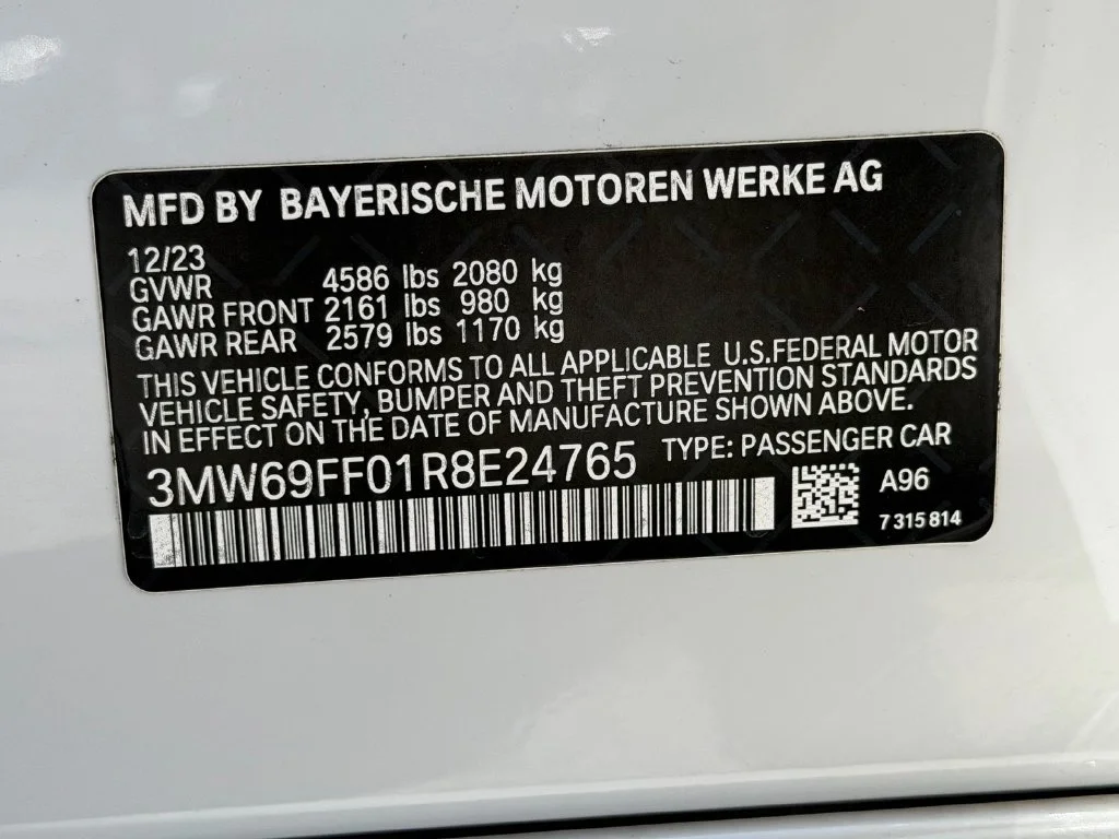Used 2024 White BMW 330i image 21
