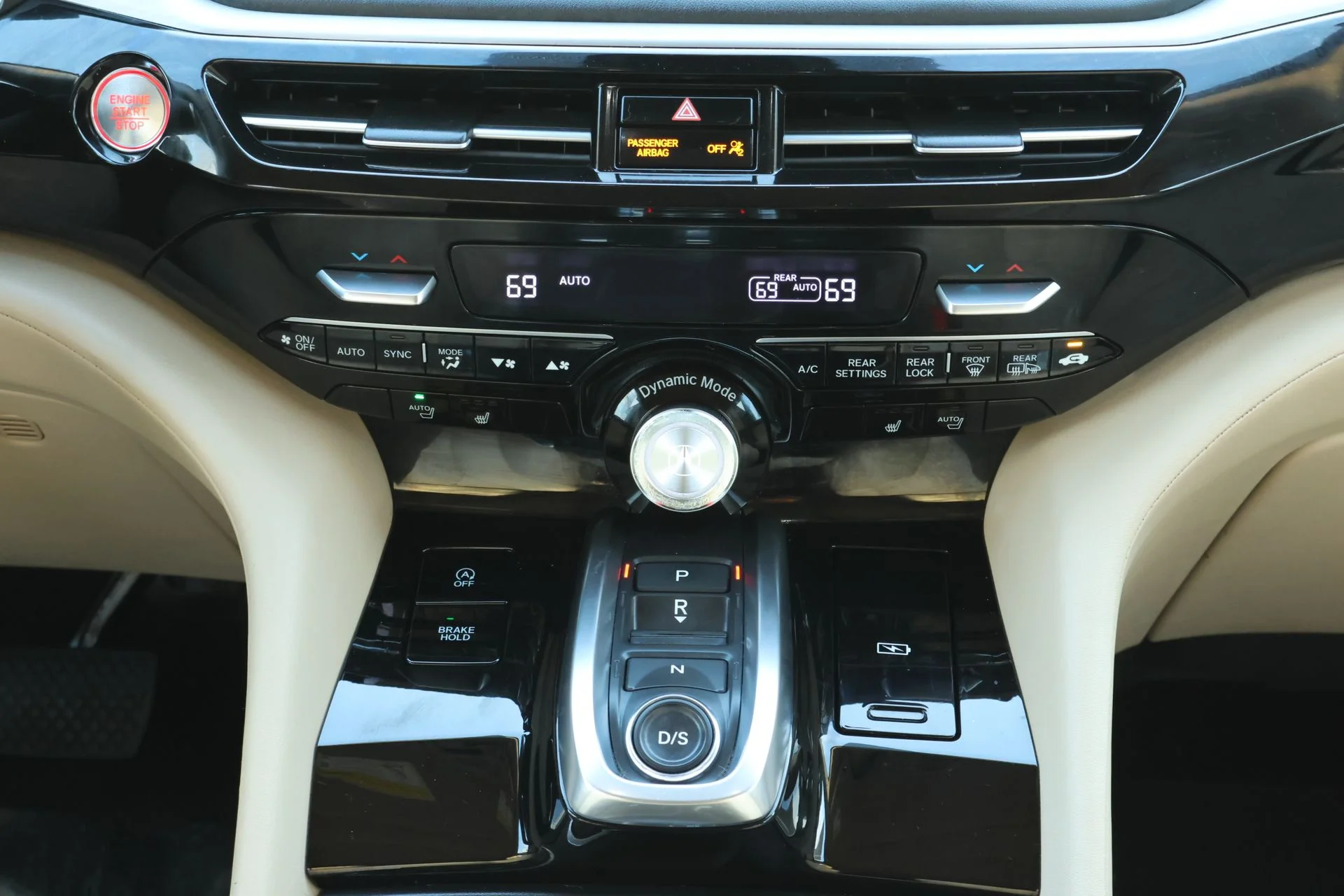 Certified Used 2024 Platinum White Pearl Acura TECH image 16