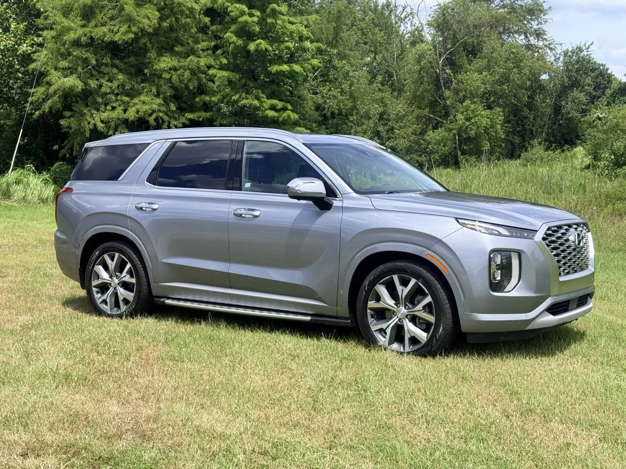 Used 2021 Gray Hyundai Limited 4dr SUV image 7