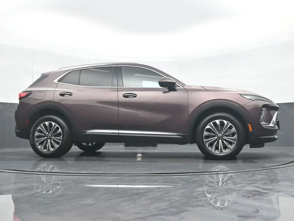 Used 2024 Purple Buick Preferred image 31