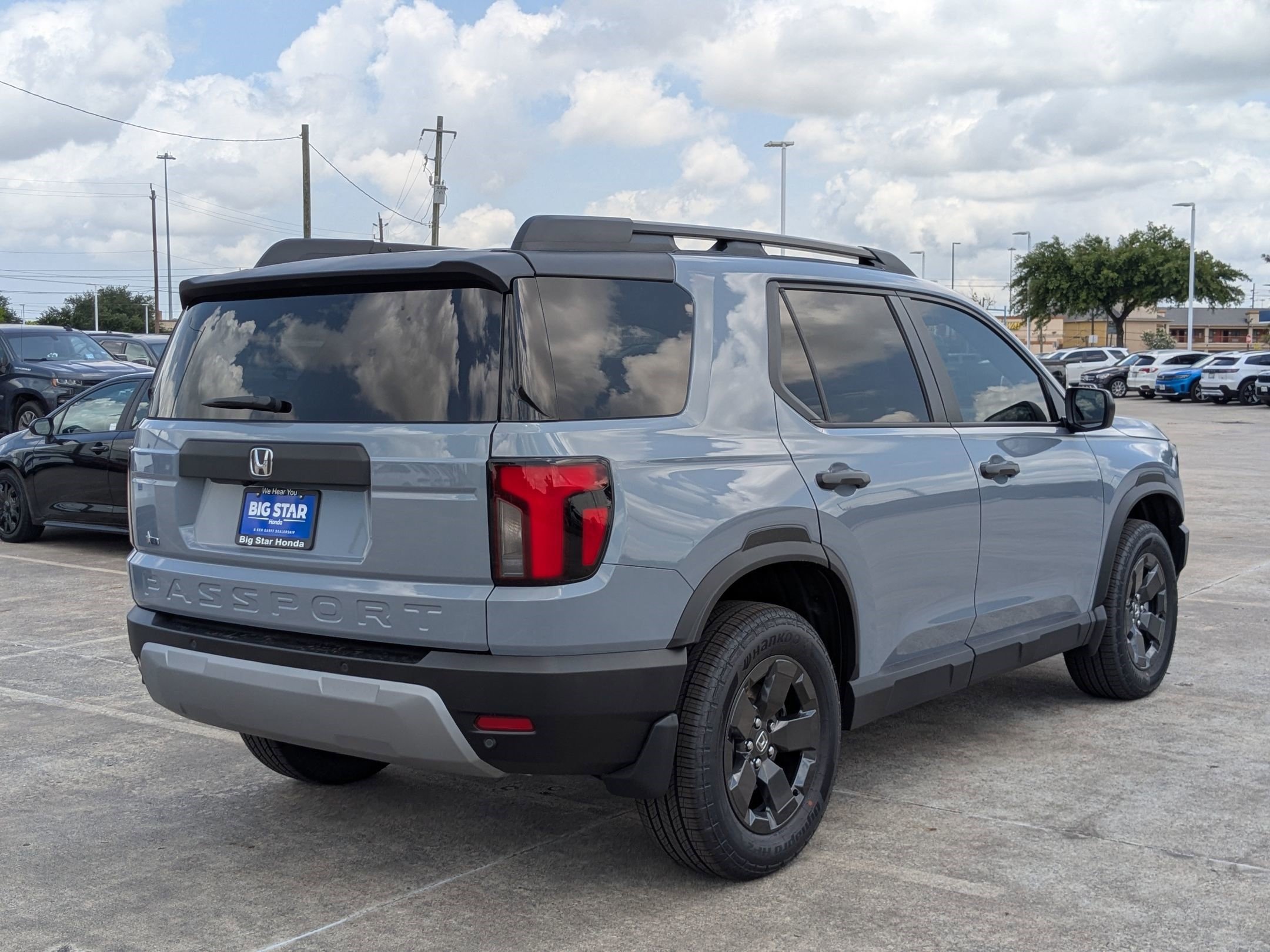 New 2026 Sonic Gray Pearl Honda RTL image 4