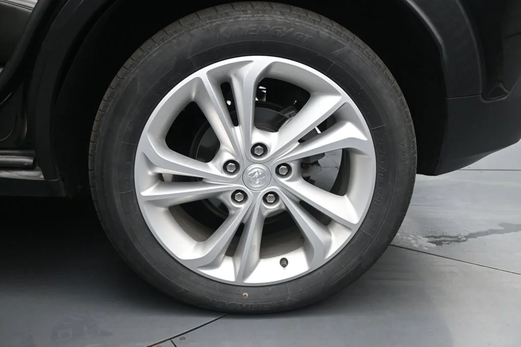 Used 2023 Black Buick Preferred image 19
