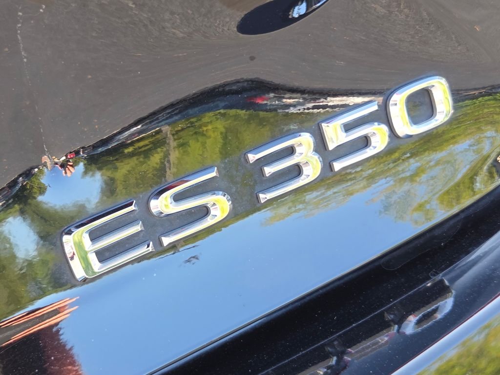 Used 2017 Obsidian Lexus 350 image 19