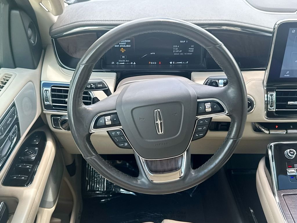 Used 2020 White Lincoln Reserve image 23