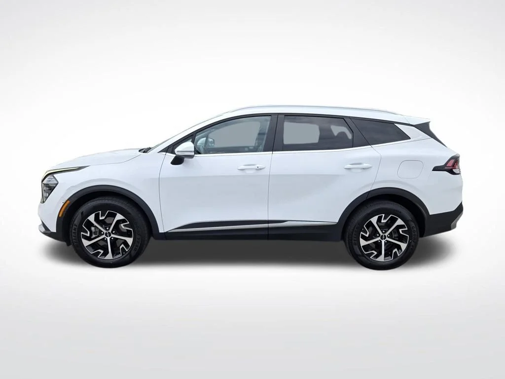 Used 2024 White Kia EX image 7