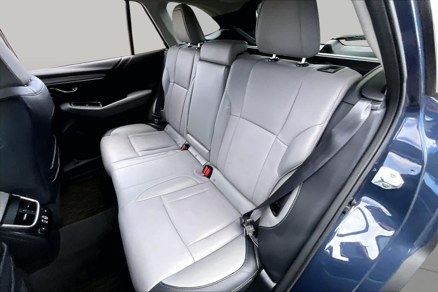 Used 2024 Cosmic Blue Pearl Subaru Limited image 18