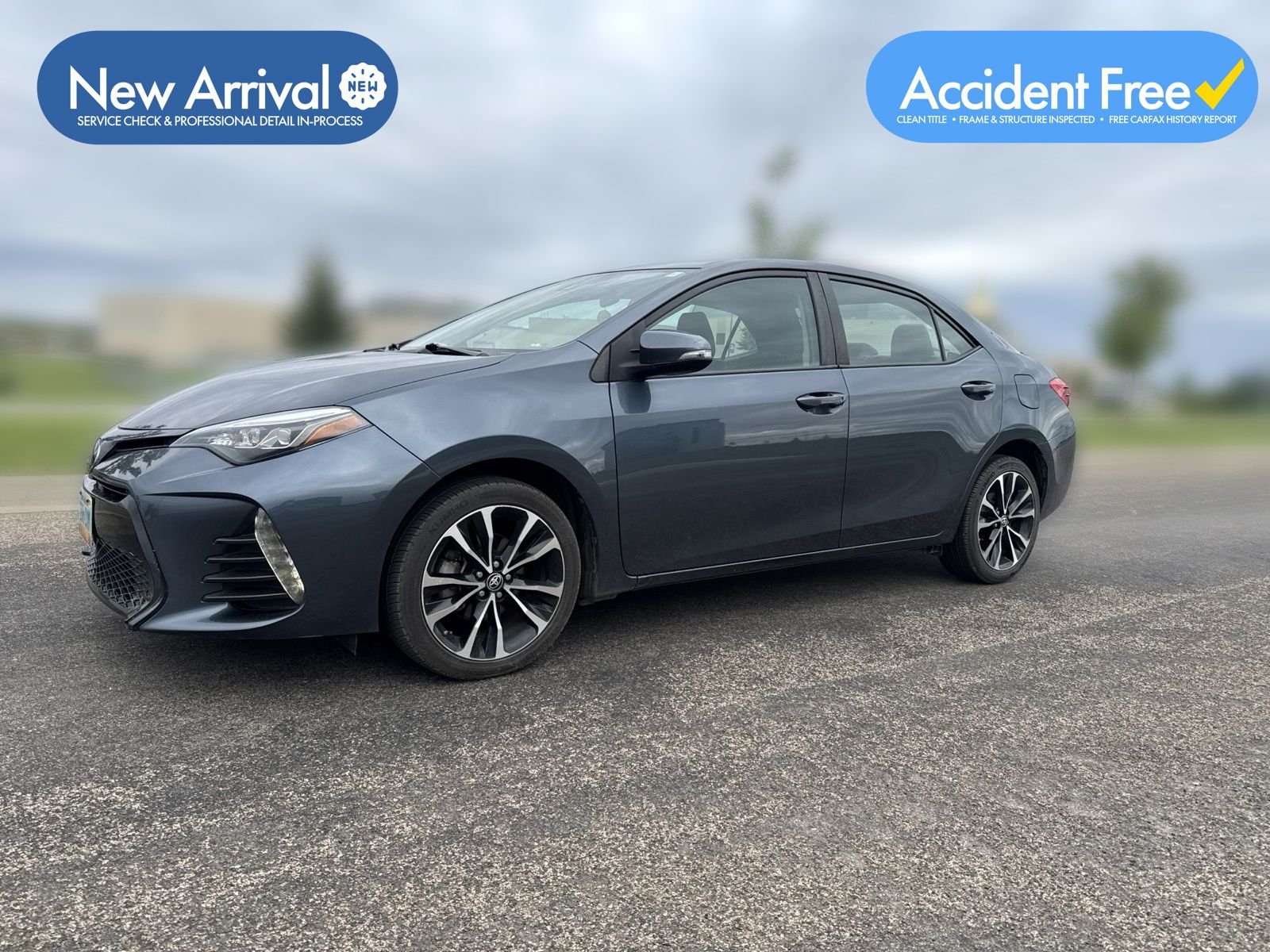 Used 2019  Toyota L image 1