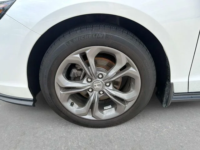Used 2024  Honda EX image 13