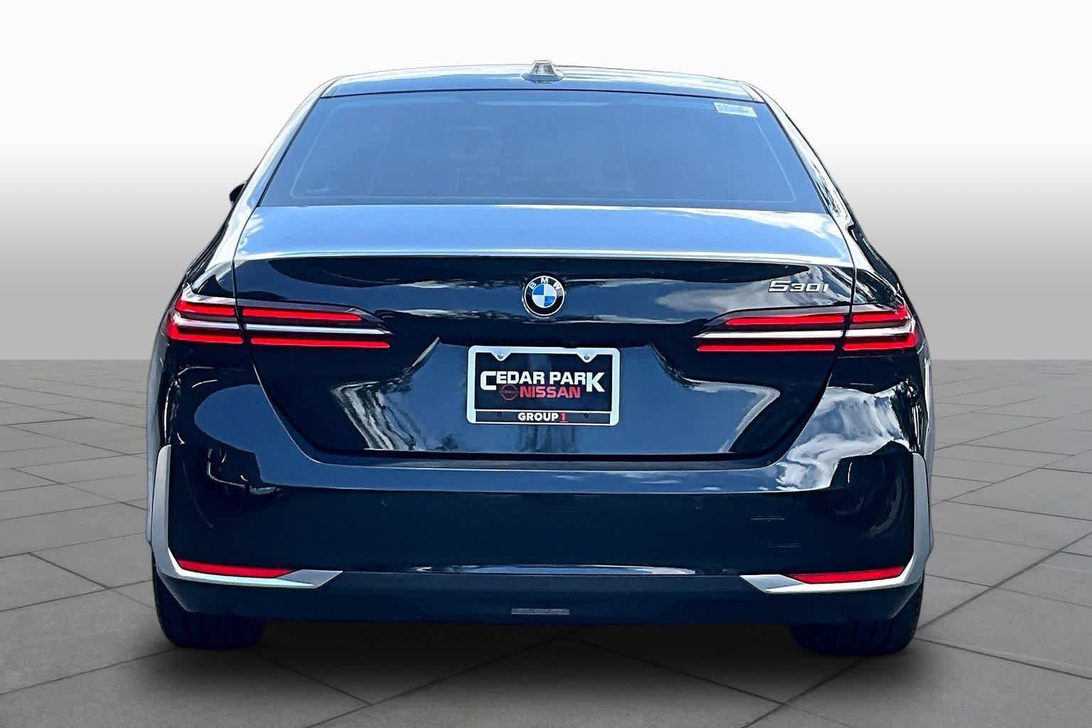 Used 2024 Black Sapphire Metallic BMW 530i image 5