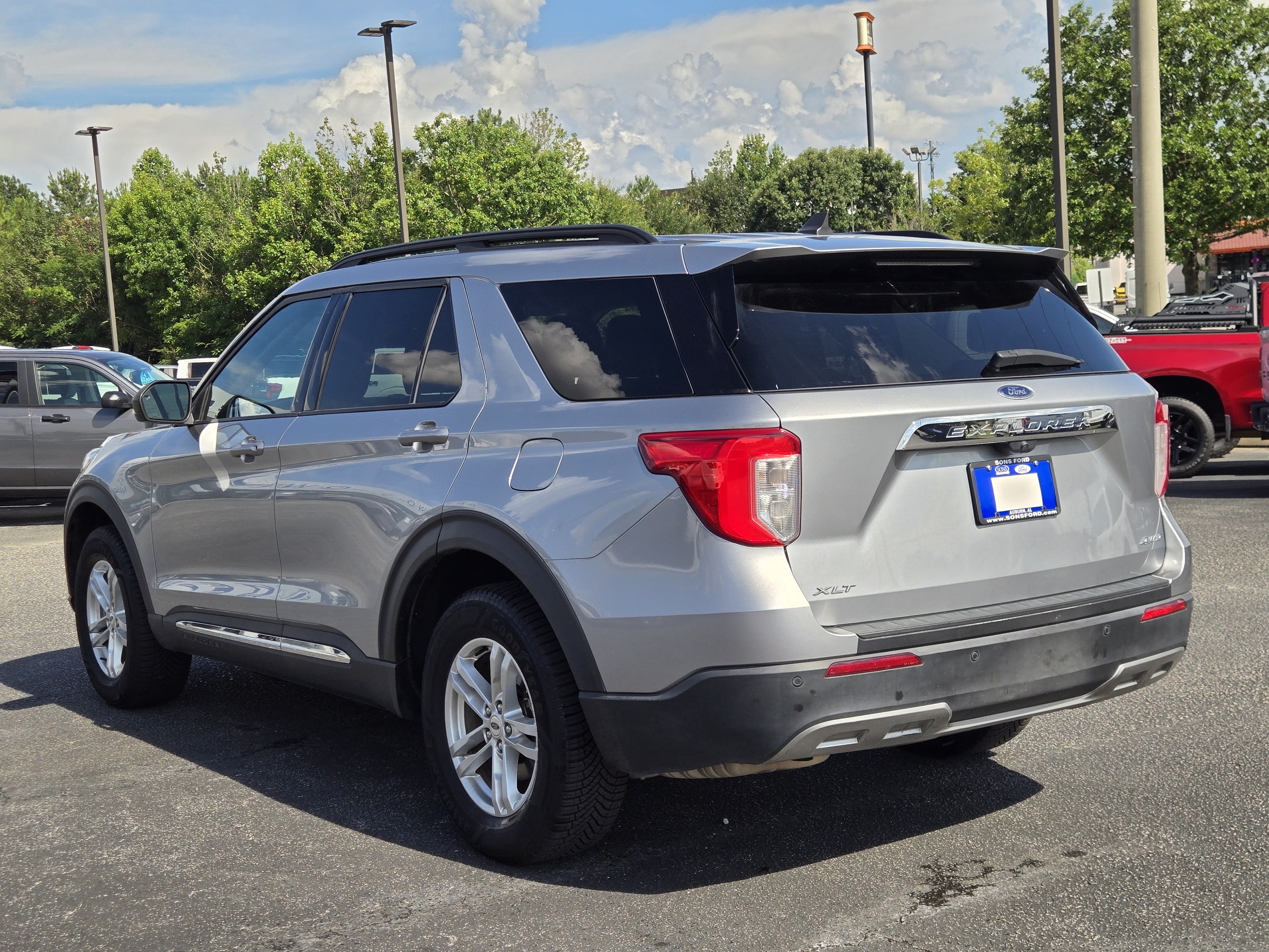 Certified Used 2023 Silver Metallic Ford XLT image 9