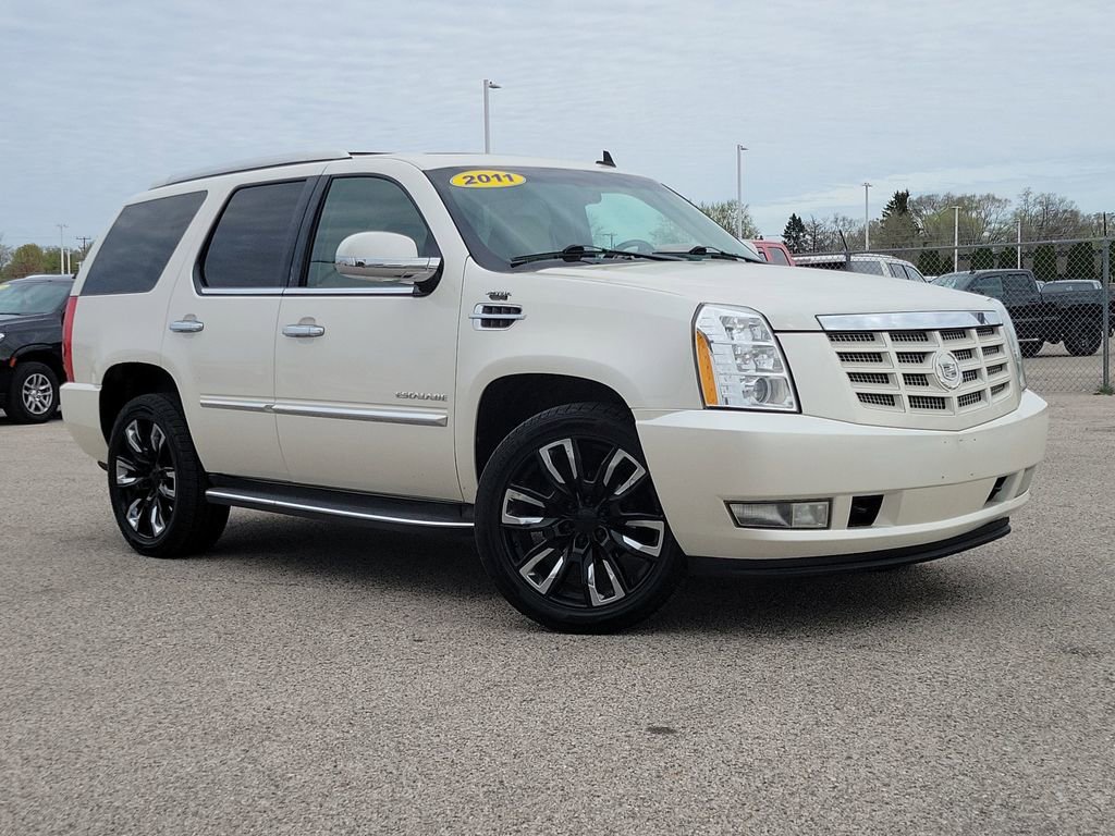 2011 Cadillac Escalade AWD Luxury's photo