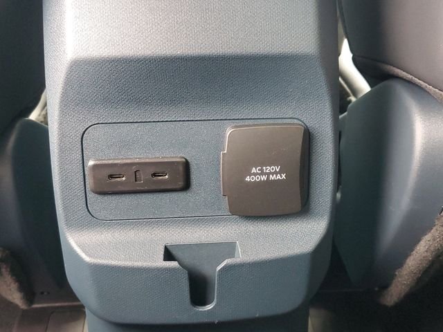 New 2026 Space White Metallic Ford Tremor® image 59