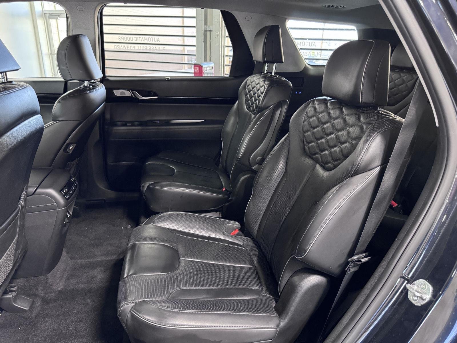 Used 2021 Moonlight Cloud Hyundai Limited image 23