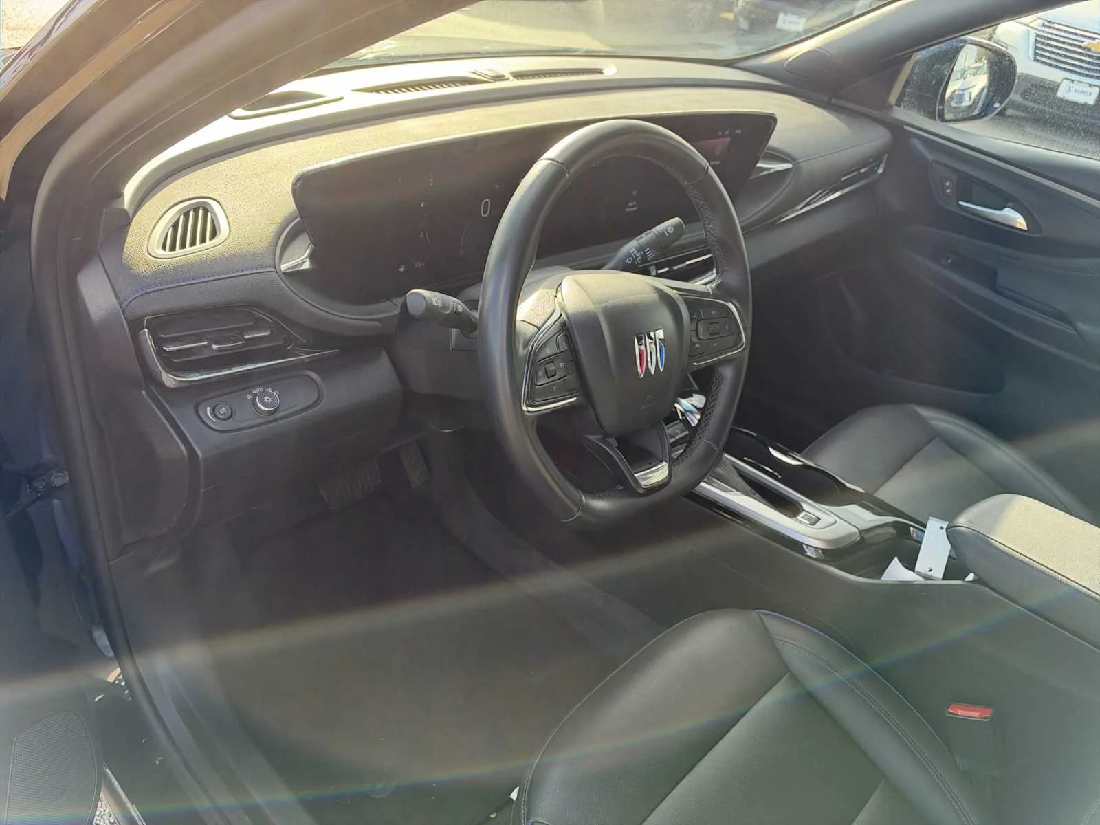 2025 Buick Envista Sport Touring - Photo 10
