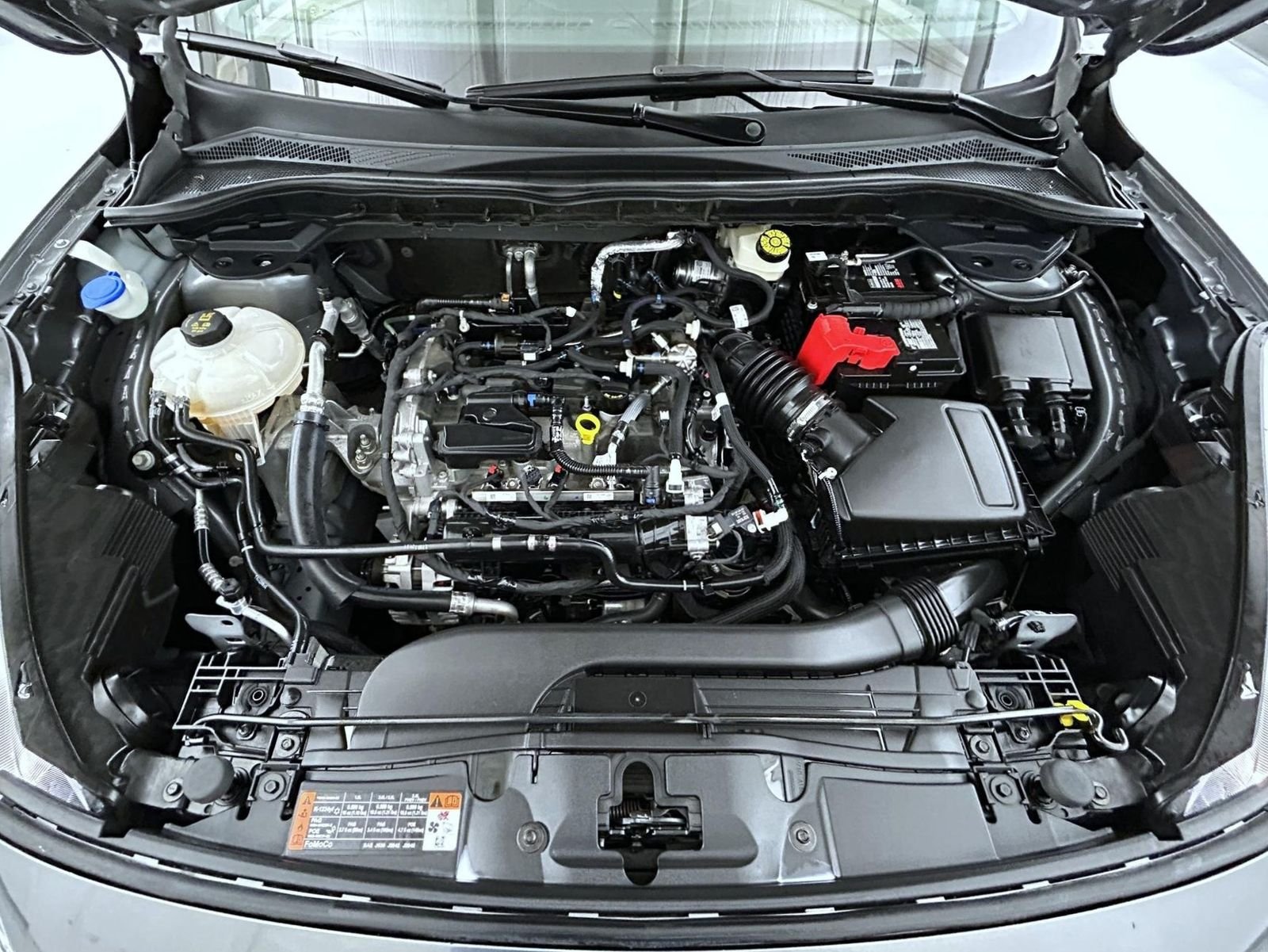 Used 2022 Gray Ford SEL image 24