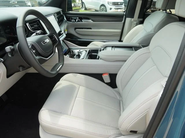 New 2026 Steel Blue Exterior Paint Jeep Summit Obsidian image 21