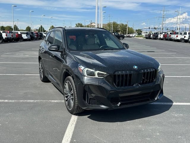 Used 2023 Black BMW xDrive28i image 10