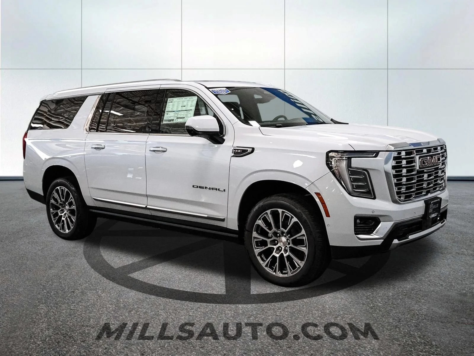 2026 GMC Yukon XL Denali - Photo 10