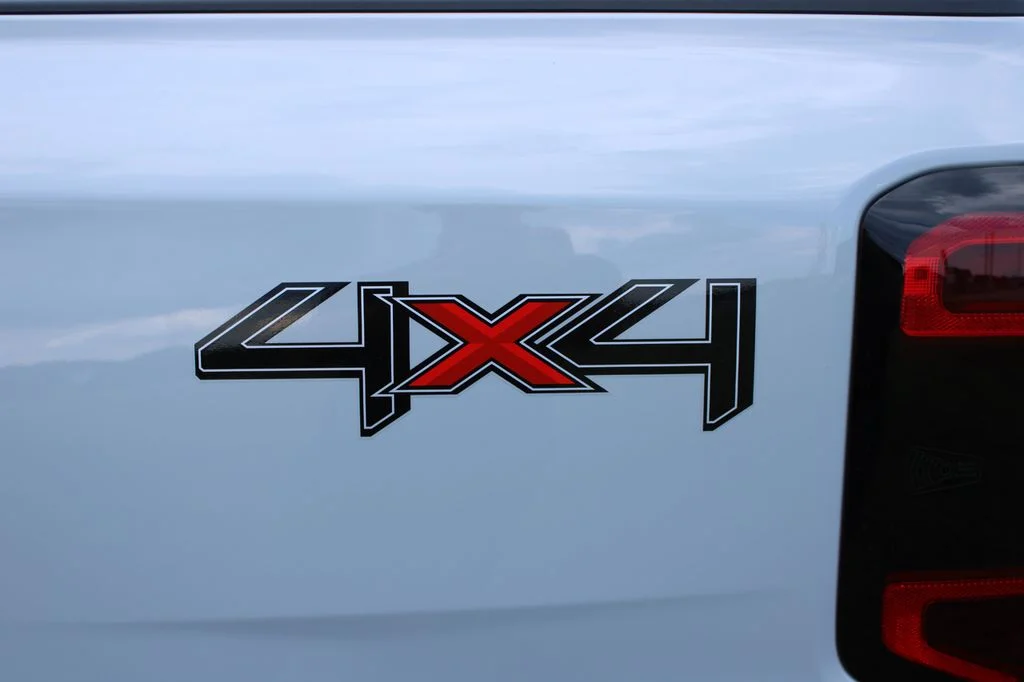 New 2026 Avalanche Ford Lariat® image 9