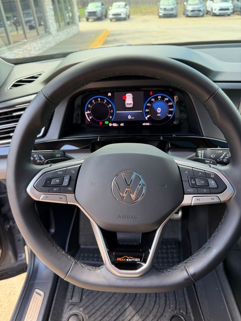 Used 2024 Gray Volkswagen 2.0T Peak Edition SE w/Technology image 12