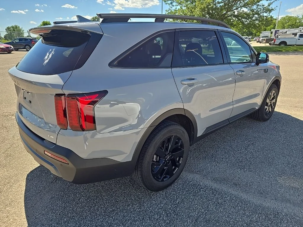 Used 2023 Gray Kia X-Line S image 7