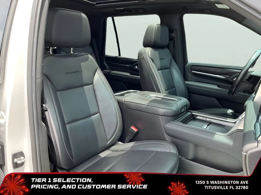 Used 2021 WHITE FROST TRICOAT GMC Denali image 24