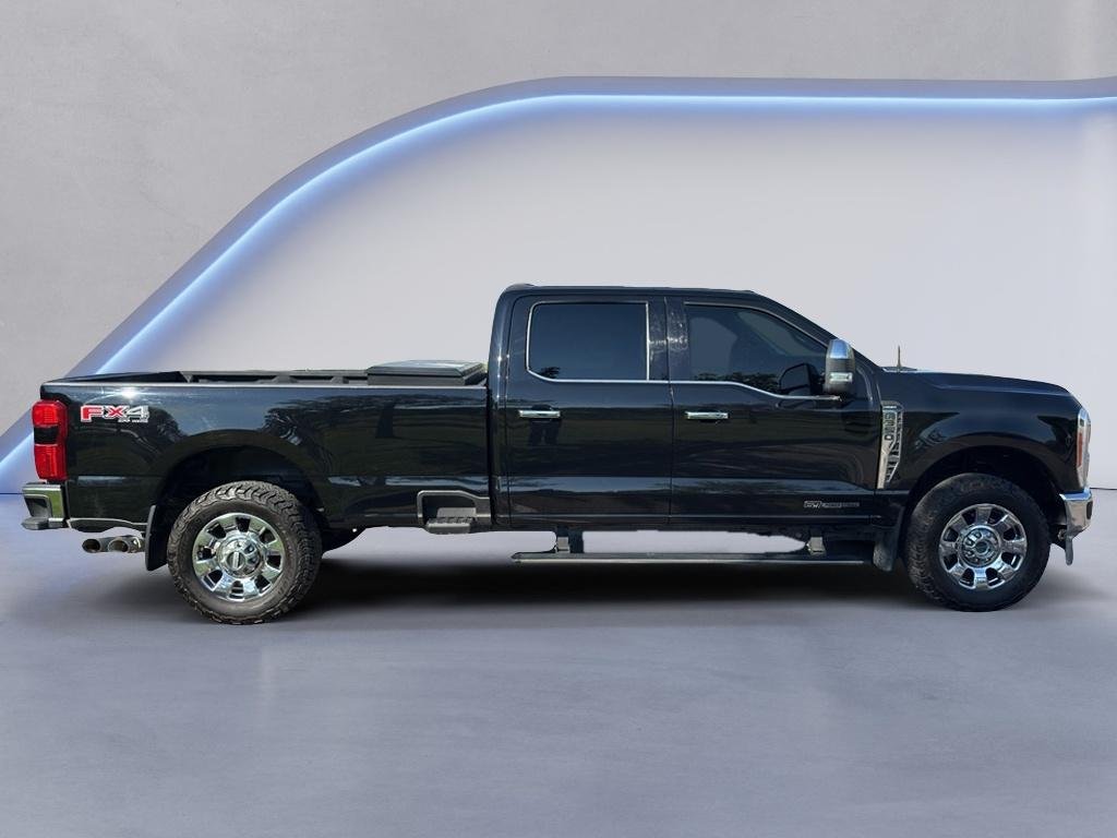 Used 2023 Agate Black Metallic Ford LARIAT image 6