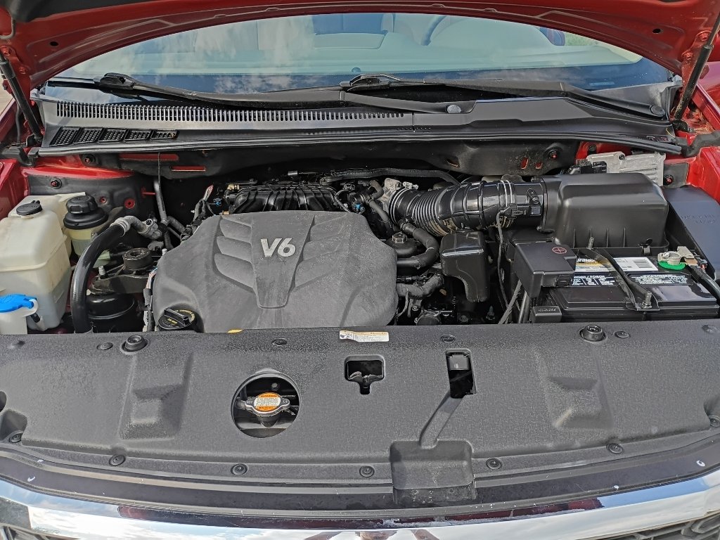 Used 2012 Claret Red Kia LX image 39