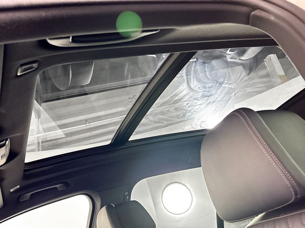 Used 2025 Alpine White BMW xDrive50e image 19