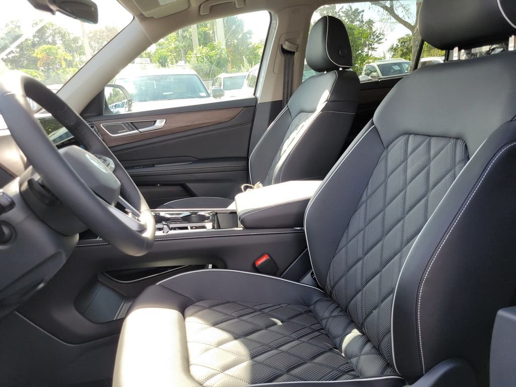 New 2026 White/off-white Volkswagen 2.0T SEL Premium R-Line image 11