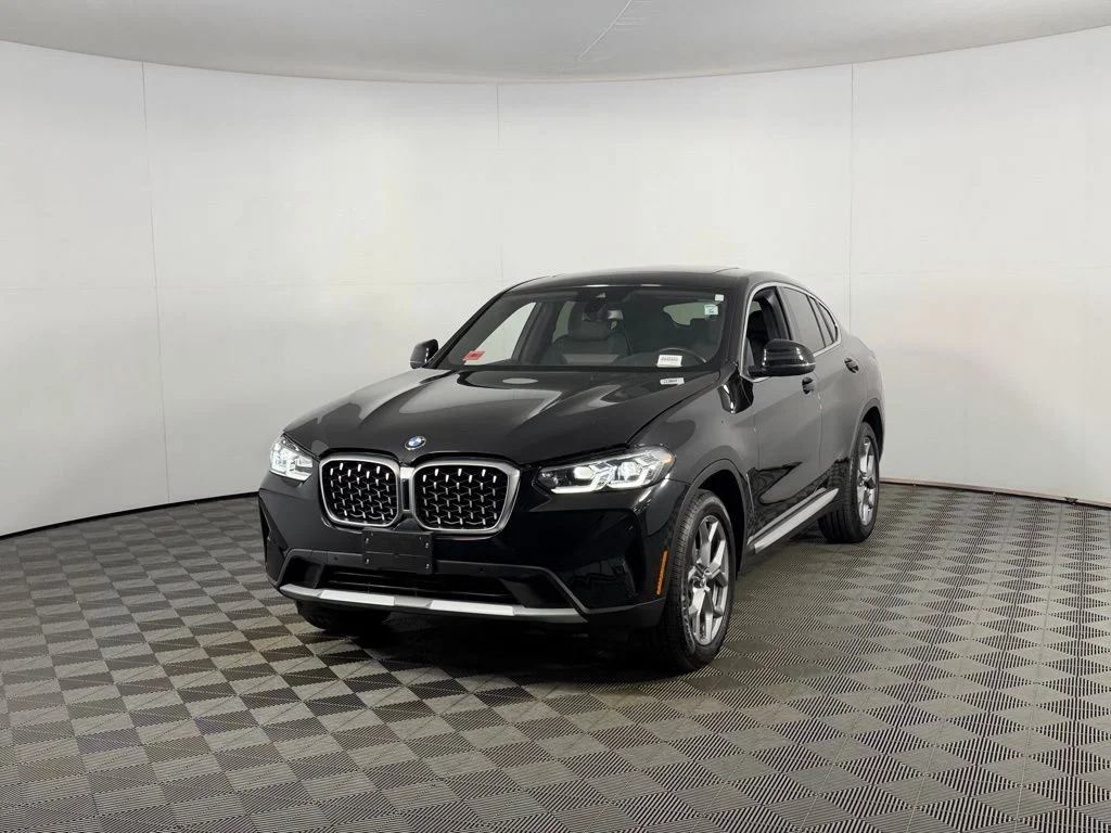 Certified Used 2025 Black BMW xDrive30i image 4