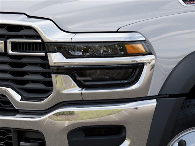 New 2026 Bright White Clear-Coat Exterior Paint RAM Tradesman/Big Horn image 10