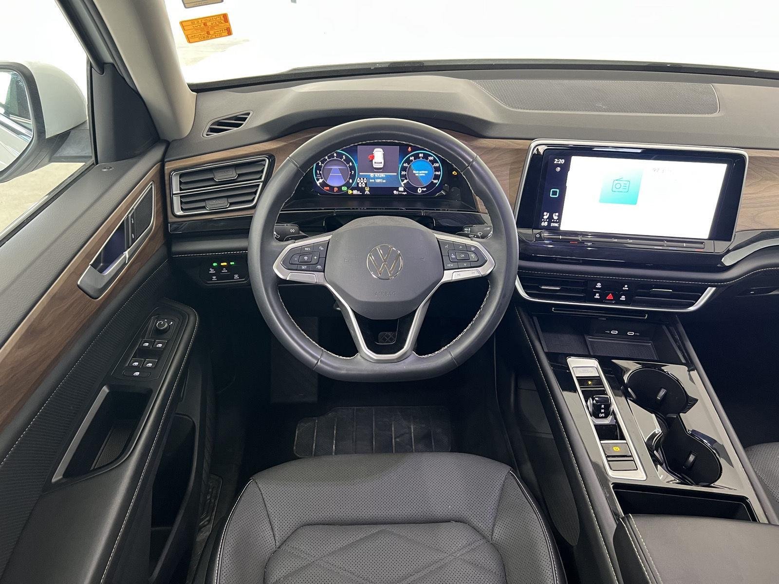 2024 Volkswagen Atlas SE w/Tech - Photo 27