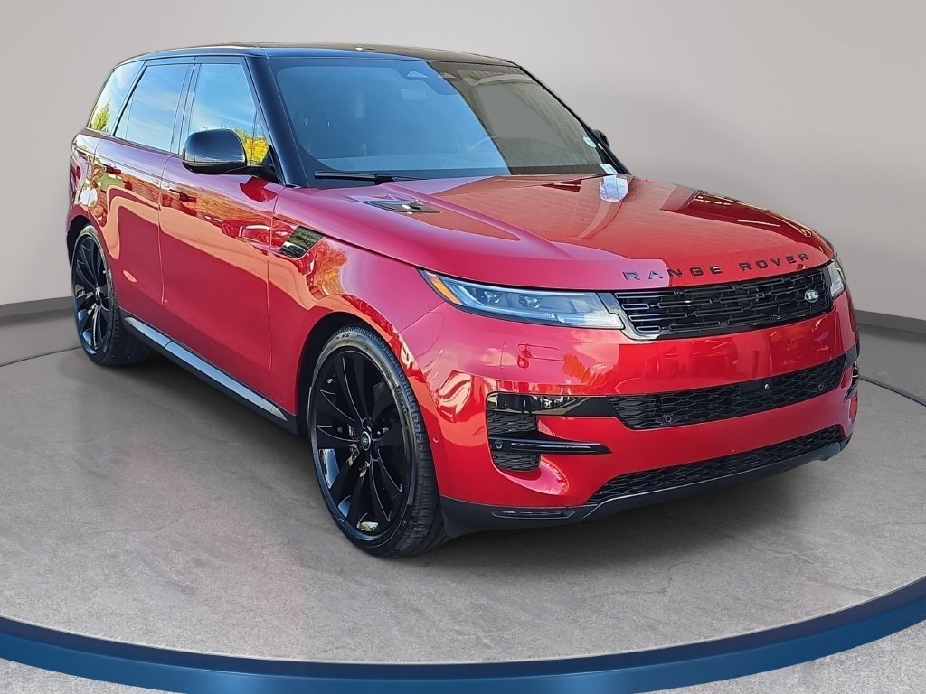 Used 2025 Red Land Rover SE image 4