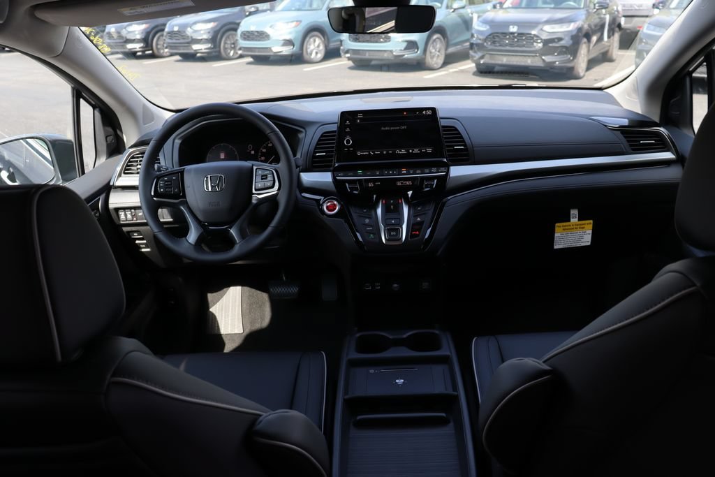New 2026 Modern Steel Metallic Honda Touring image 19