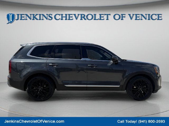 Used 2022 Gray Kia SX image 3