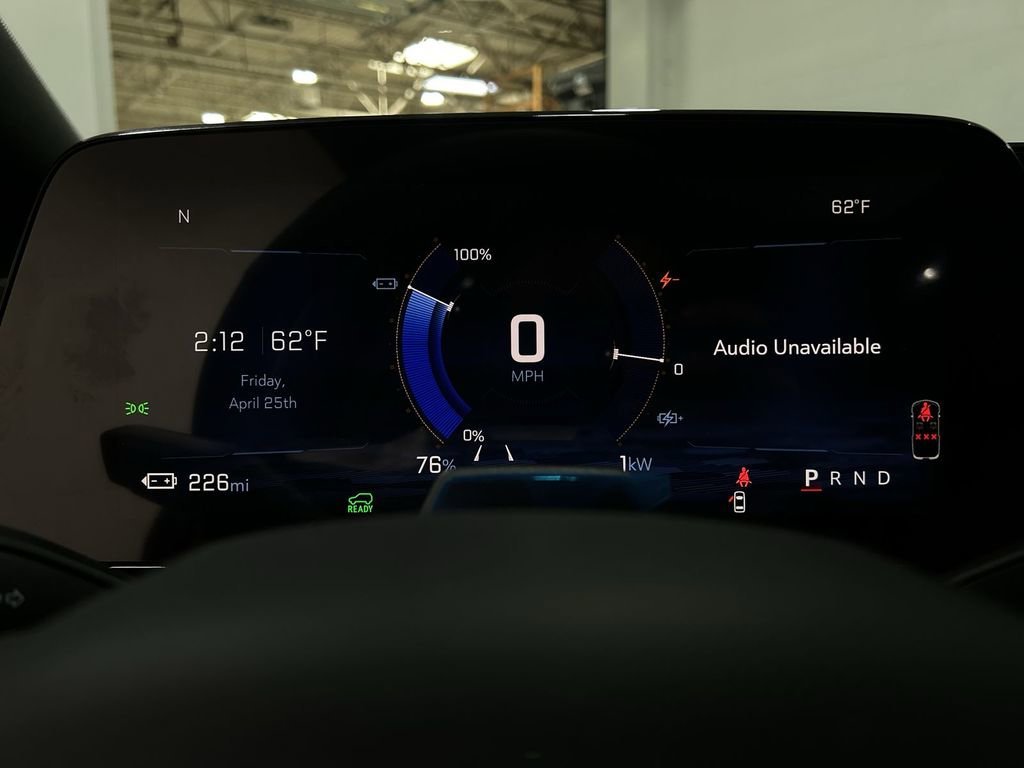 2025 Chevrolet Equinox EV RS - Photo 10