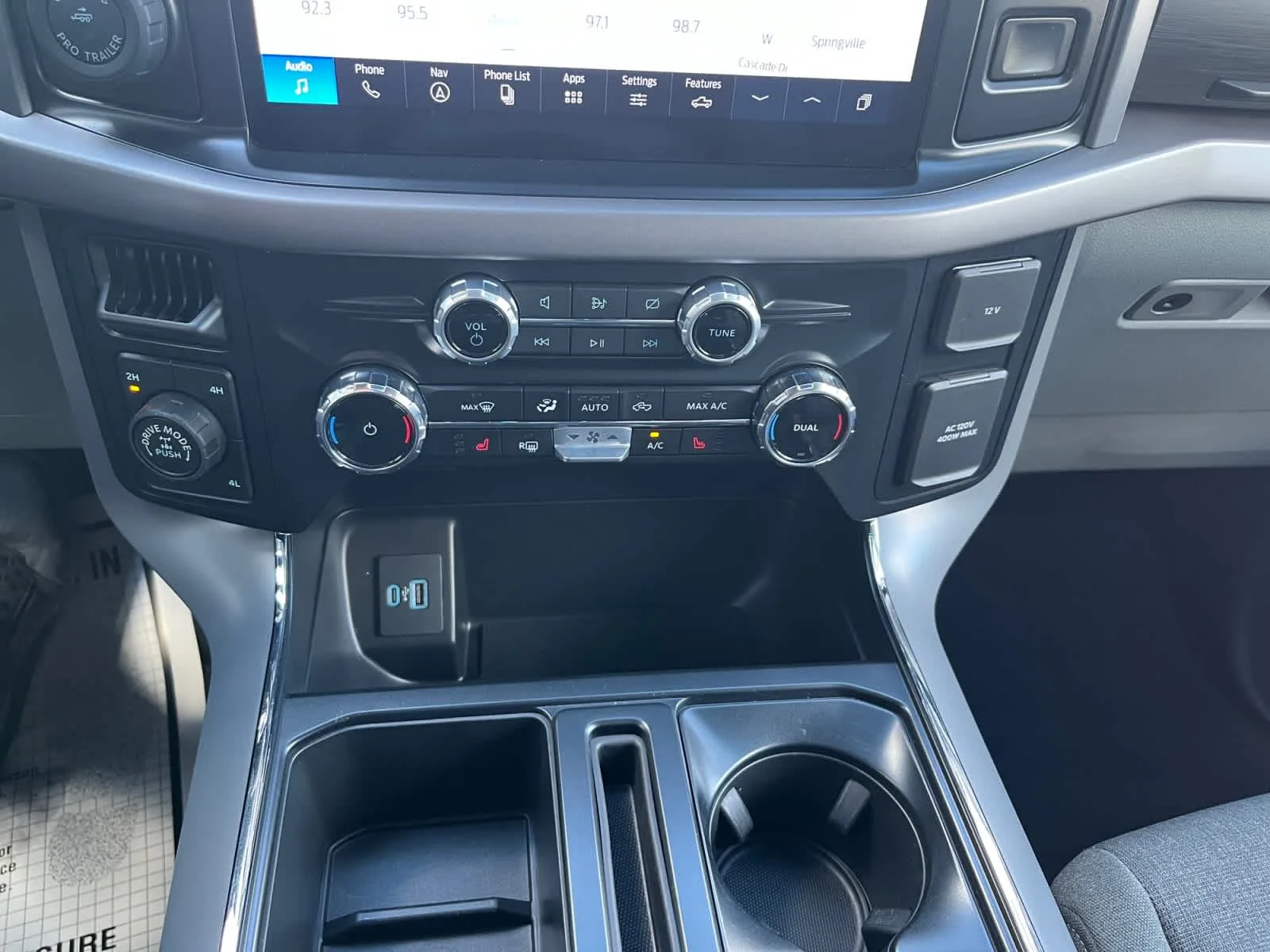 Used 2024 Avalanche Ford XLT image 12