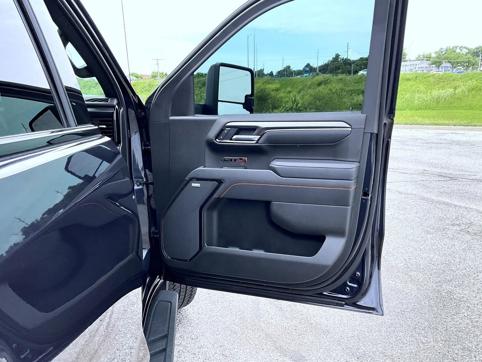 2025 GMC Sierra 1500 AT4 - Photo 16