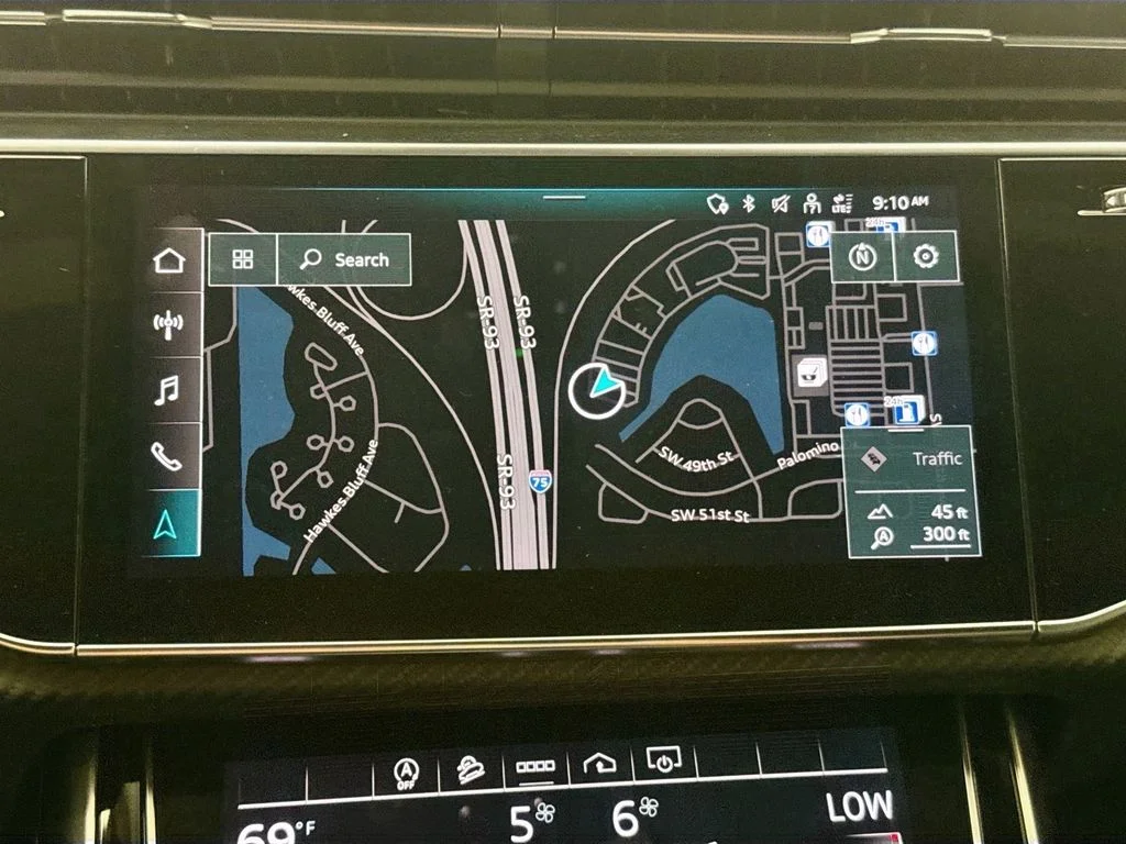 2023 Audi RS Q8 Base - Photo 12